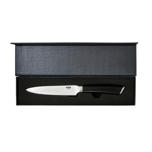 Ein Edelstahl-Küchenmesser mit schwarzem Griff, präsentiert in einer stilvollen schwarzen Geschenkbox.