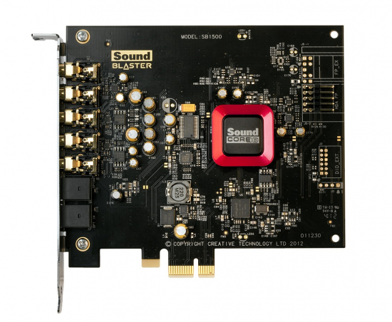 Sound Blaster PCIe Soundkarte Modell SB1500 für erstklassigen Klang Hochwertige Sound Blaster PCIe Soundkarte Modell SB1500 mit rotem SoundCore3D-Chip auf schwarzer Platine