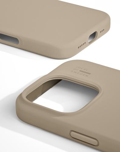 Beige Smartphone-Hülle mit präzisen Aussparungen für Anschlüsse und Kamera