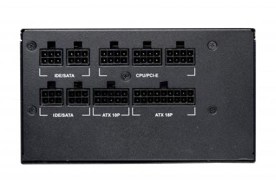 Modulares Netzteil mit Anschlüssen für IDE/SATA, CPU/PCI-E und ATX