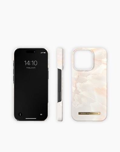 Smartphone in einer Marmoroptik-Hülle mit goldfarbenem 'Ideal of Sweden'-Logo, Vorder- und Rückansicht