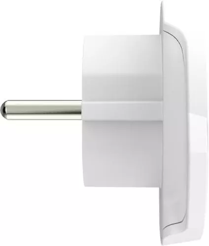 Weißer Steckdosenadapter in Seitenansicht