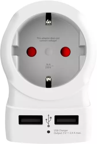 Weißer Steckdosenadapter mit zwei USB-Anschlüssen und Schuko-Steckdose