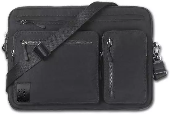 IDEAL OF SWEDEN Elevated Laptop Sleeve 16" Black